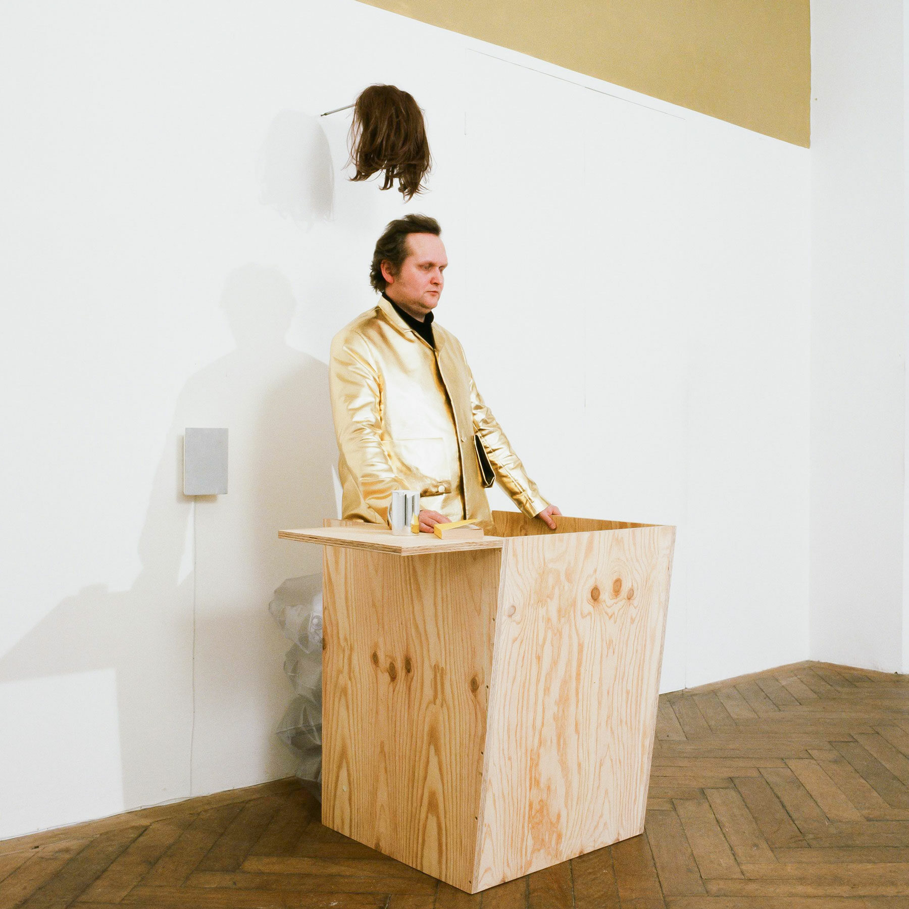 Exhibition view, Raum Aktueller Kunst, 1995